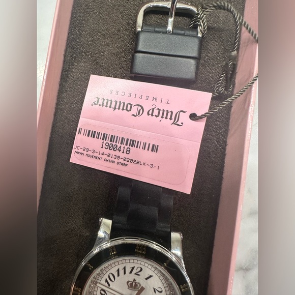 2005 JUICY COUTURE Glamor Watch with Black Rubber Strap & Swarovski Crystals - Picture 14 of 15